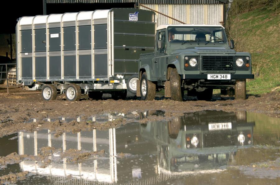  Land Rover Defender 2006 года  (фото 74 из 227)